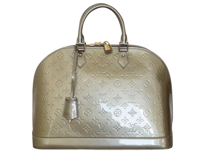 Alma Louis Vuitton Handbags Green Metallic Patent leather  ref.202066
