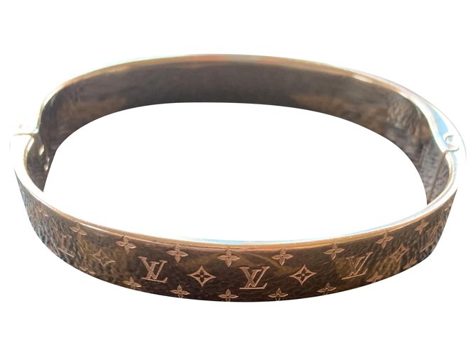 Louis Vuitton Monogram bracelet Golden Metal  ref.202406
