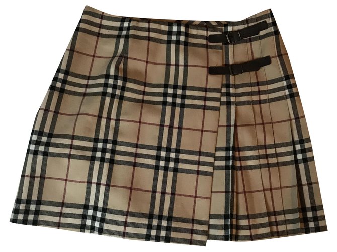 Burberry Skirts Beige Cotton  ref.202639