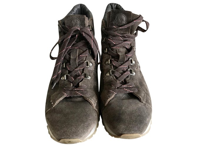 Moncler boots Cuir d'agneau Marron  ref.202911