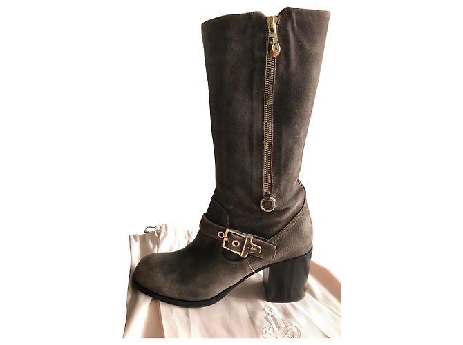 Botas Cesare Paciotti de piel bronce