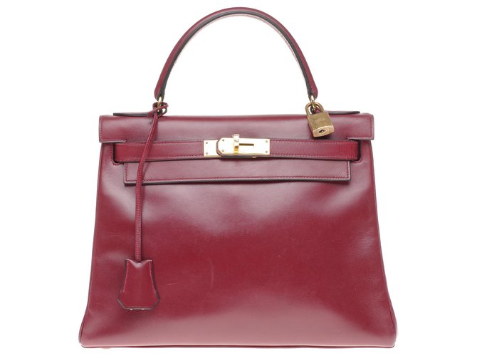 Hermès Kelly 28 en cuir box rouge H,  garniture en métal plaqué or en très bel état ! Bordeaux  ref.202919