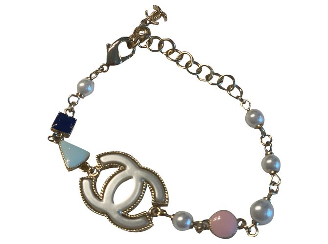 Chanel bracelet Golden Metal  ref.202977