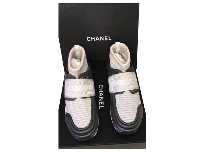 Sneakers chaussettes Chanel Tissu Lycra Argenté Gris Gris anthracite  ref.202991