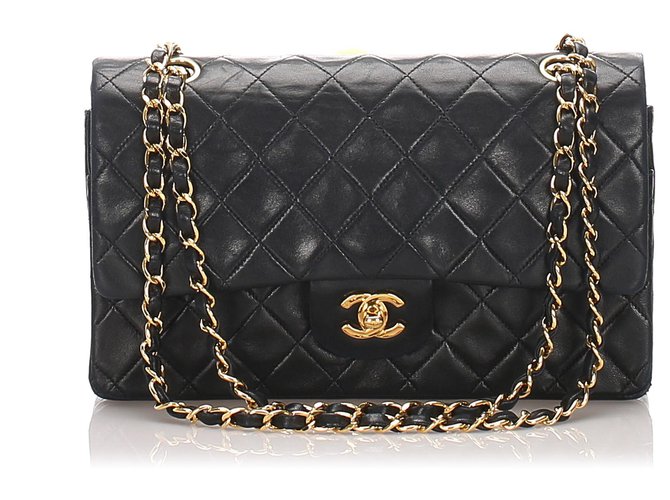 Chanel Black Classic Medium Lambskin Leather lined Flap Bag  ref.203025