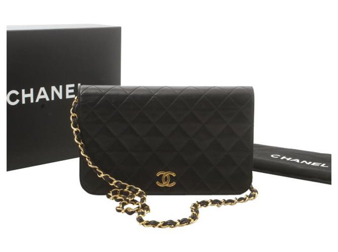 Portafoglio Chanel su catena Nero Pelle  ref.203112