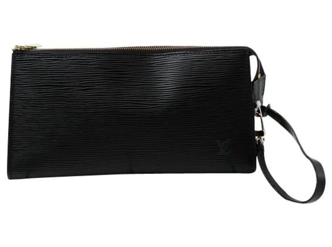 Louis Vuitton Pochette Black Patent leather  ref.203115