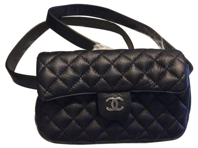 Chanel Very rare model Leather  ref.203204