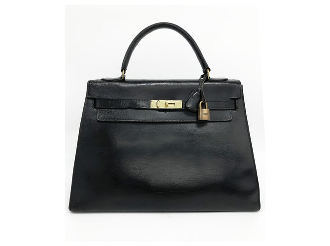 Hermès Hermes Kelly Tasche 32 schwarzes Vintage Sattelbox Leder  ref.204169