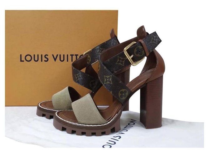 NWB Louis Vuitton Monogram Sandals Heels Sz. 39 Multicor Couro  ref.204196