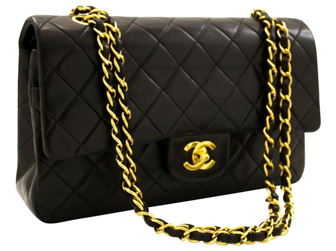 Chanel handbag Black Leather  ref.204215