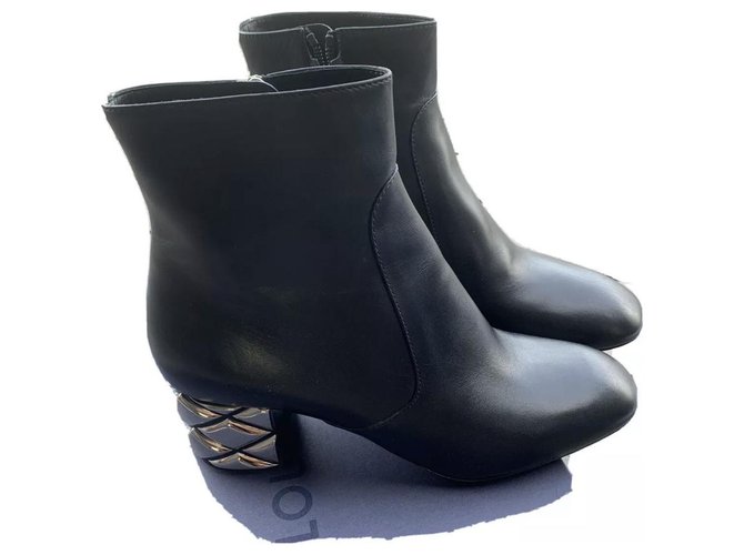 Louis Vuitton Ankle Boots Black Lambskin  ref.204249