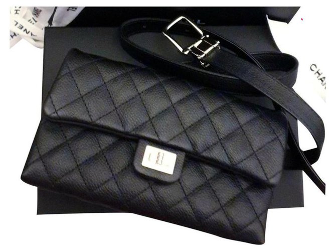 Chanel bolsa de chanel banana / mini bolsa Negro Metálico Cuero  ref.204400