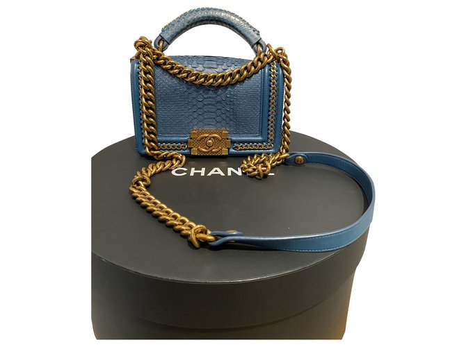 Chanel Garoto Azul Dourado Píton  ref.204432