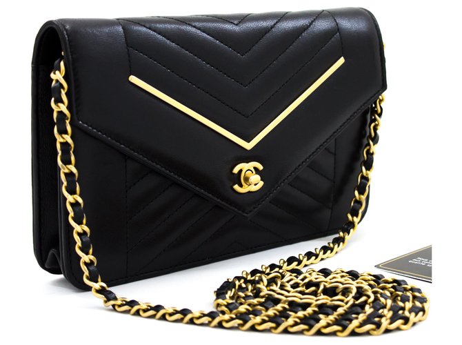CHANEL V-Stitch WOC Wallet On Chain Black Shoulder Bag Crossbody Leather  ref.204615 - Joli Closet