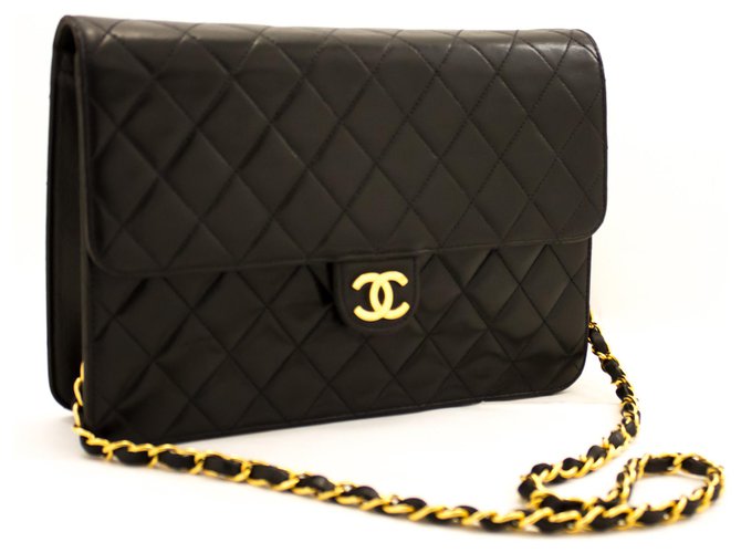 CHANEL Chain Shoulder Bag Clutch Black Quilted Flap Lambskin Leather  ref.204944