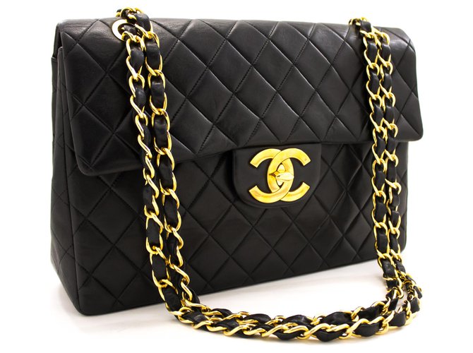 Chanel Jumbo 13"Maxi 2.55 Bolso de hombro con cadena de solapa Piel de cordero negra Negro Cuero  ref.204948