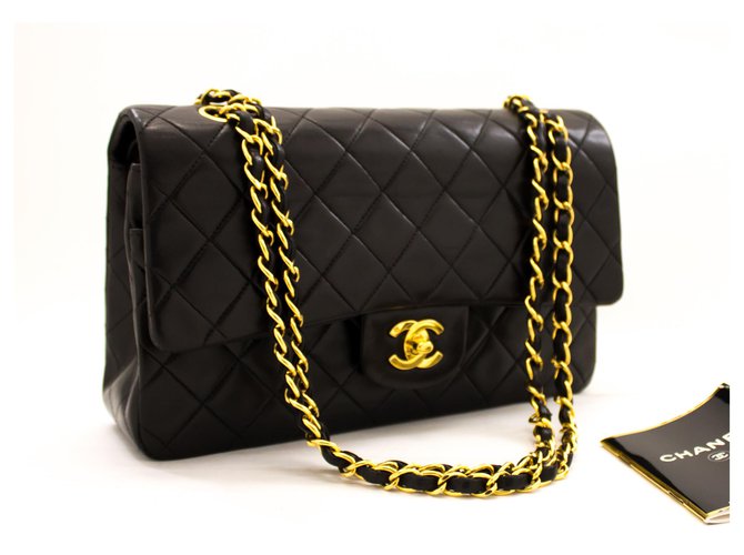 Chanel 2.55 solapa forrada 10Bolso de hombro con cadena de piel de cordero negro Cuero  ref.204950