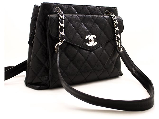 CHANEL Bolsa de Ombro em Cadeia Acolchoada Caviar Couro Preto Prata