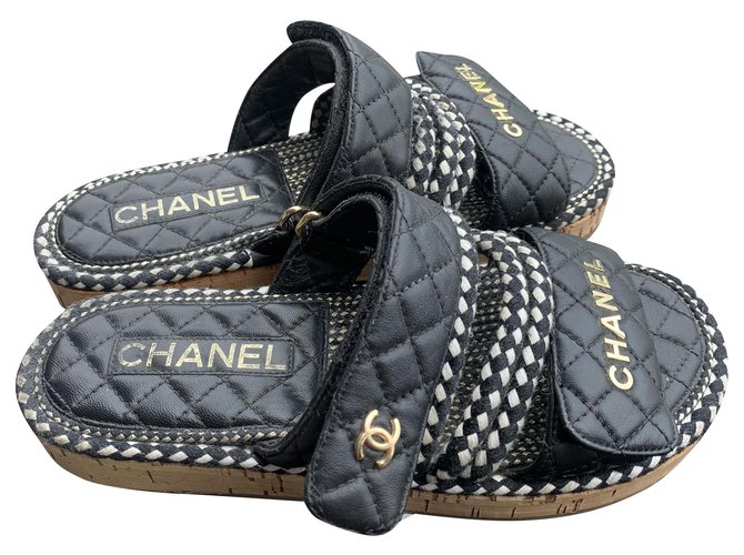 Chanel Mules Black Lambskin  ref.205622