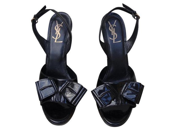 Yves Saint Laurent Sandals Black Patent leather  ref.205657