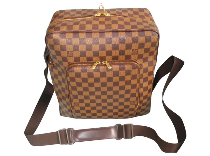 Louis Vuitton Bags Briefcases Brown Cloth  ref.206385