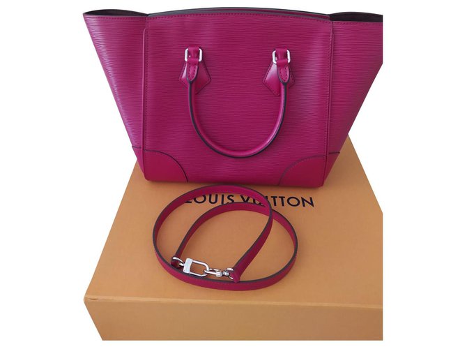 Louis Vuitton Phenix Tasche Pflaume Leder  ref.206386