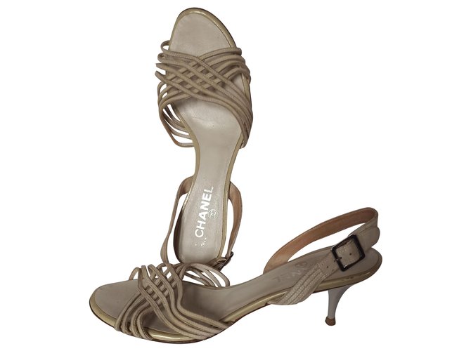 Chanel Sandals Beige Leather  ref.207042