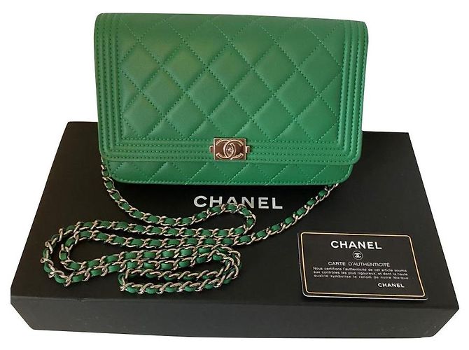 Wallet On Chain Chanel Vert