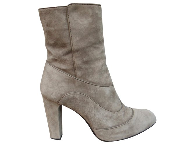Tod's p boots 38,5 Taupe Deerskin  ref.207410