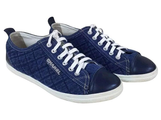 Sneaker bassa iconica Chanel Denim autentico Sz.39 Blu Giovanni  ref.207505