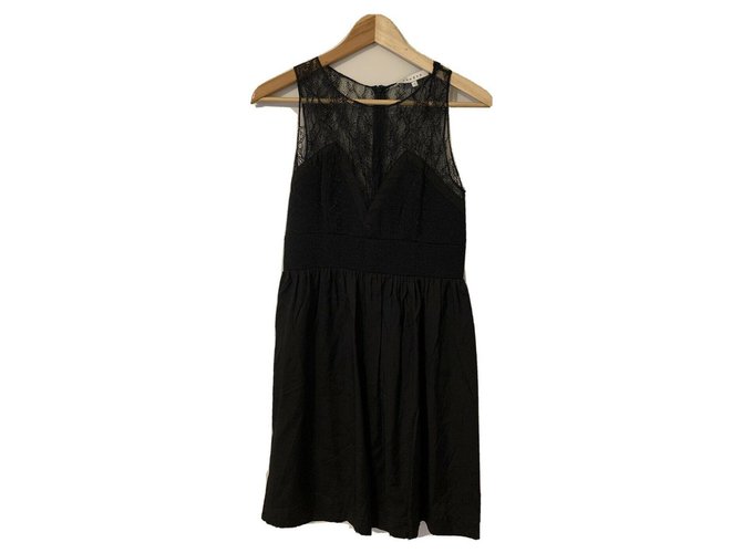 Sandro schwarzes Kleid mit Spitze Viskose  ref.207511