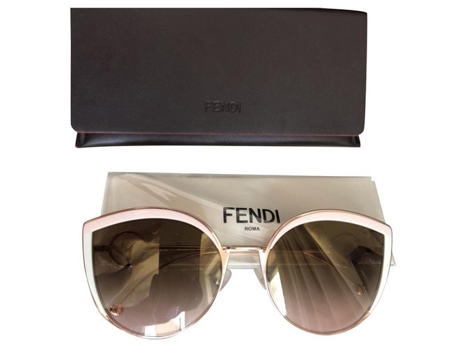 FENDI Sunglasses Golden Metal ref.1015641 - Joli Closet