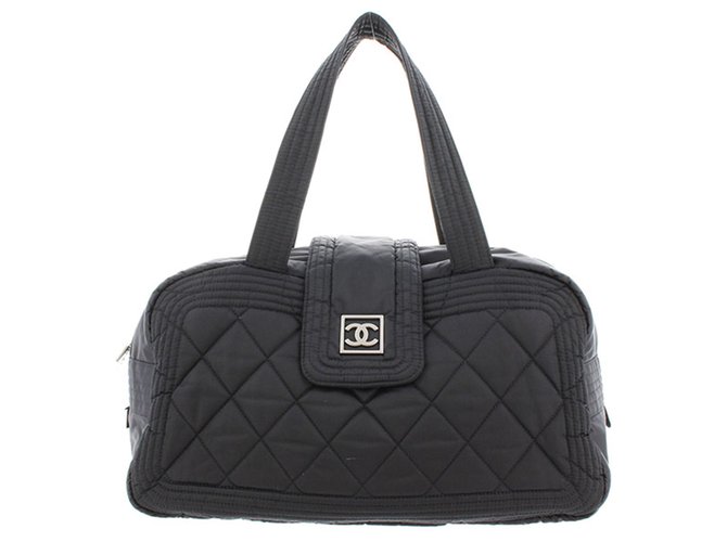 Chanel Duffle Extra Large Cc Logo Holdall 1ca516 Black Nylon Weekend/Travel  Bag, Chanel
