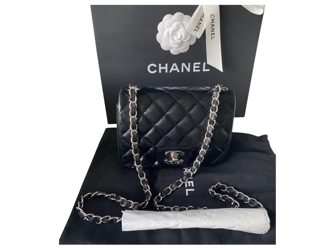 Timeless Chanel mini Negro Cuero  ref.208718