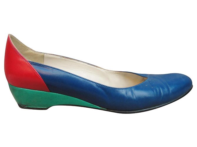 Russell & Bromley Russel & Bromley p pumps 36 Multiple colors