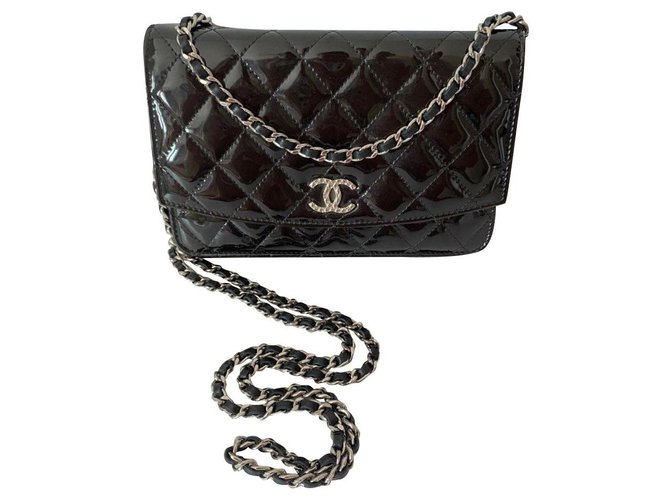 Wallet On Chain Chanel Schwarz Leder  ref.209683