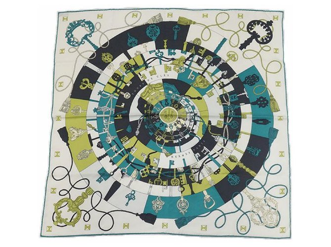 Hermès Carre65 TOURS DE CLES Spirals to the Keys Womens scarf green x white  ref.209788