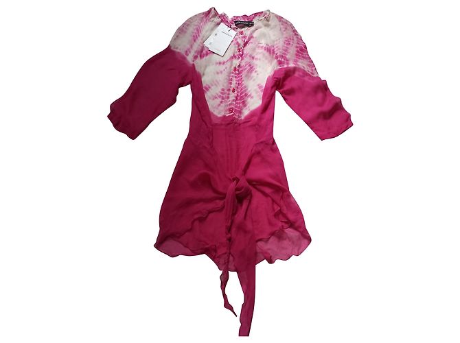 Mini vestido de seda Antik Batik rosa e cor de casca de ovo Fora de branco