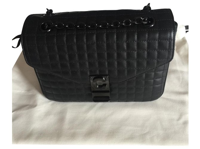 Céline Handbags Black Leather  ref.210467