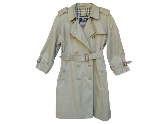 womens Burberry vintage t trench coat 38 Beige Cotton Polyester  ref.210782