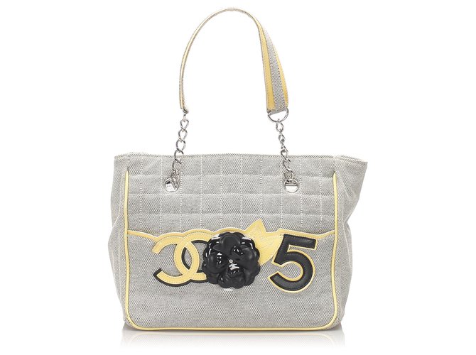 Chanel Gray Camellia CC No 5 Tote bag Grey Yellow Leather Patent leather  Cloth Cloth ref.211039 - Joli Closet