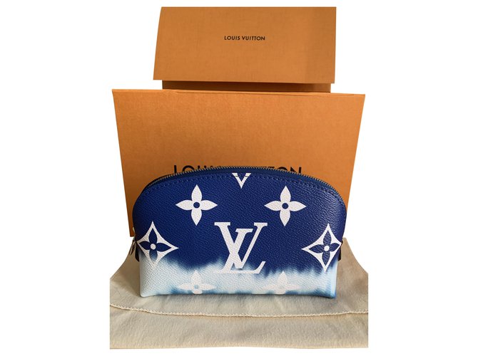 Louis Vuitton bolsa de cosméticos esacle azur coleção de verão 2020 Azul Lona  ref.211643