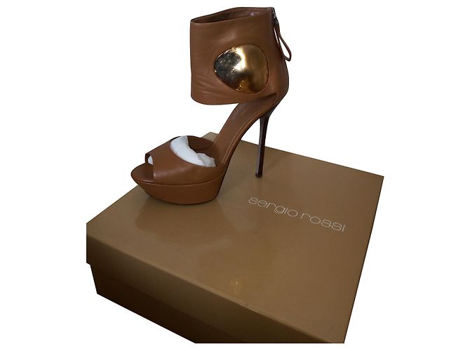Sergio Rossi Leder Pumps Caramel Karamell