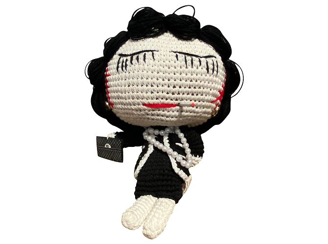 Chanel Gabrielle Chanel Kollektion Puppe Wolle Schwarz Weiß Rot