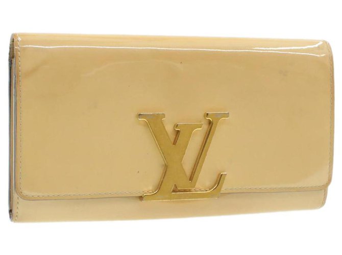Louis Vuitton wallet Beige Patent leather  ref.212333