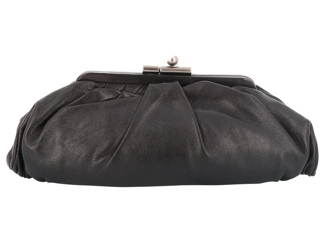 Chanel saco de embreagem Marrom Couro  ref.212528