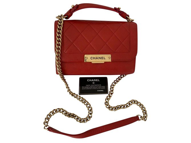Chanel Roja Cuero  ref.212590