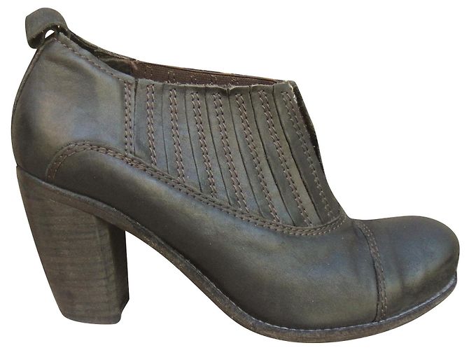Cotélac Black Leather Ankle Boots Size 38