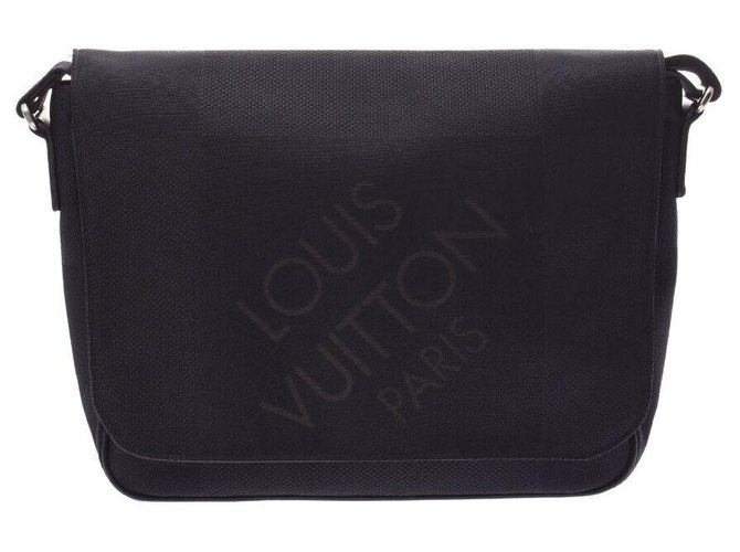 Bolsa de Ombro Louis Vuitton Preto Lona  ref.213050